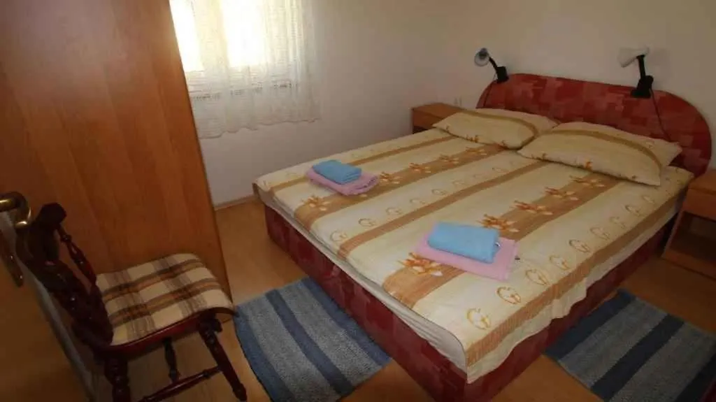 Apartments In Malinska - Insel Krk 53288 Croatia