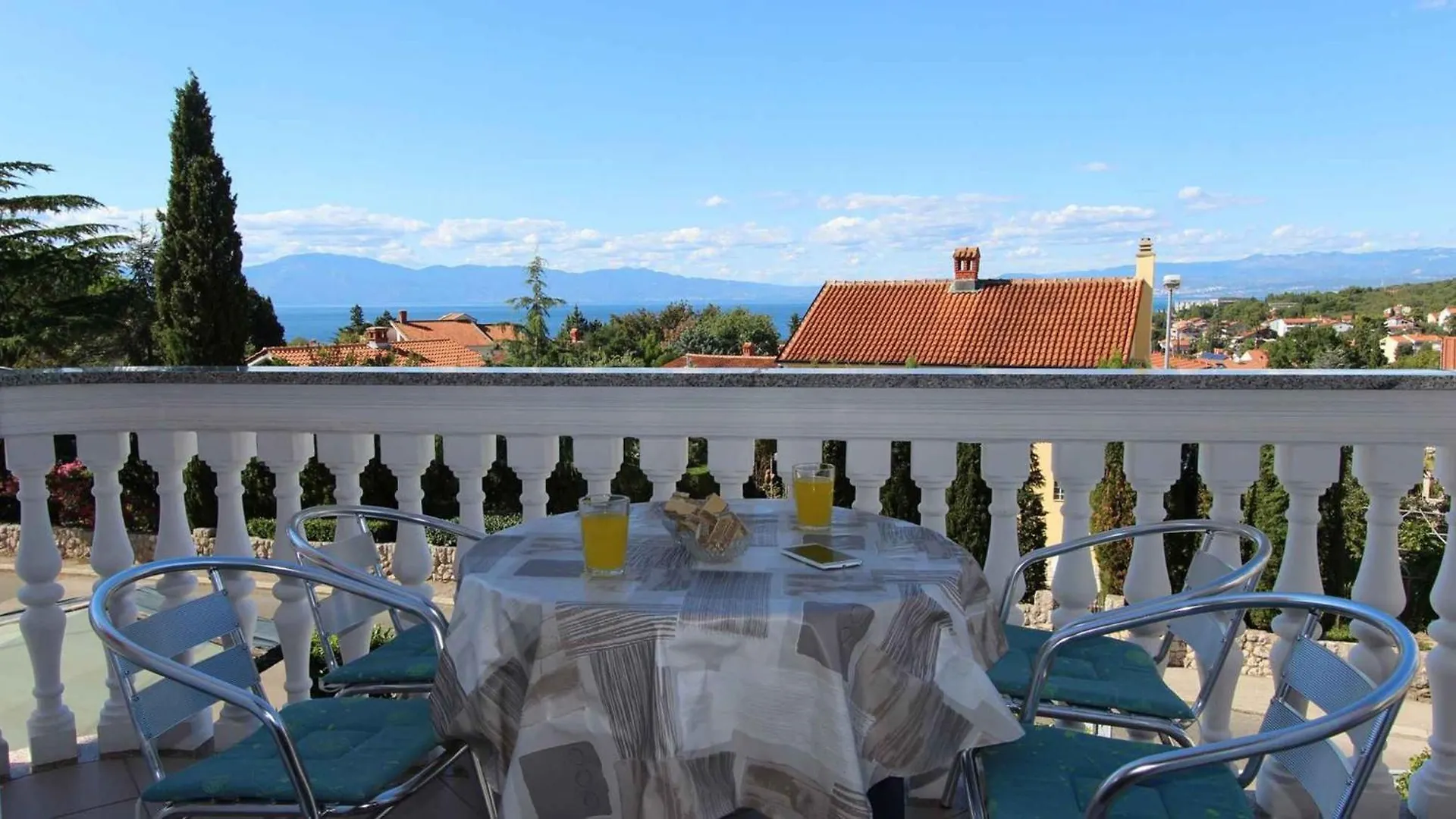 Apartments In Malinska - Insel Krk 53288